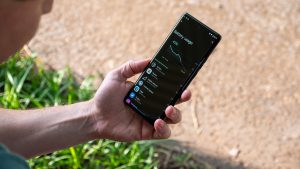 the-enduring-companion-a-long-term-usage-review-of-the-latest-android-flagships